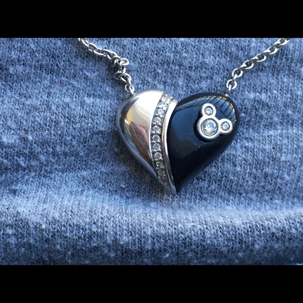 Disney magnetic necklace